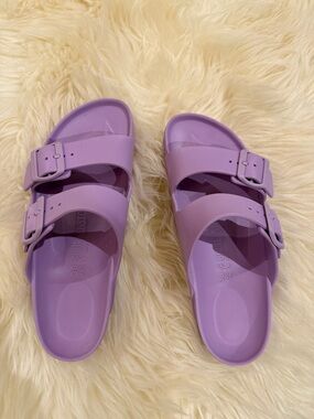Lavender Birkenstock Slide Sandals - Women Size 8 (38)